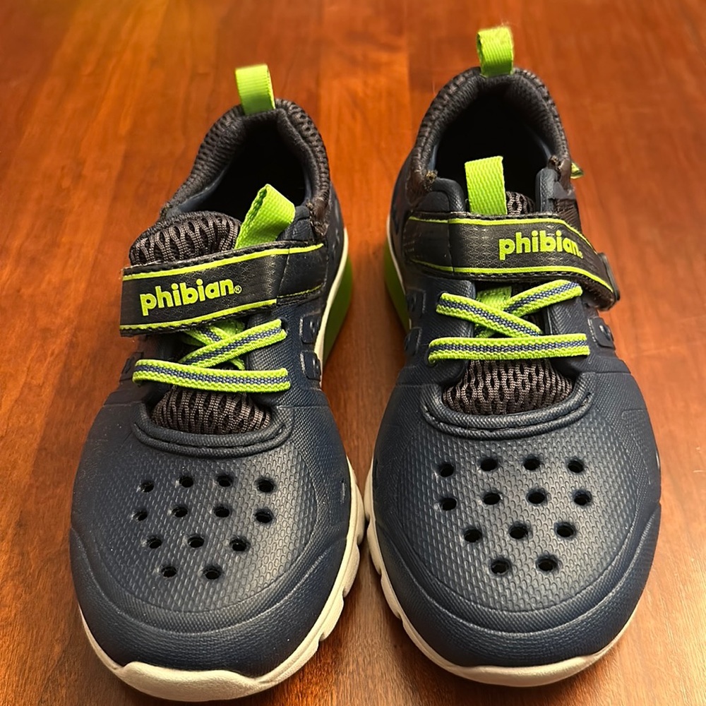 Stride Rite philbian blue/green washable sneakers Size 11